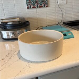 Pottery Barn Light Grey 10 Cup Dog Bowl